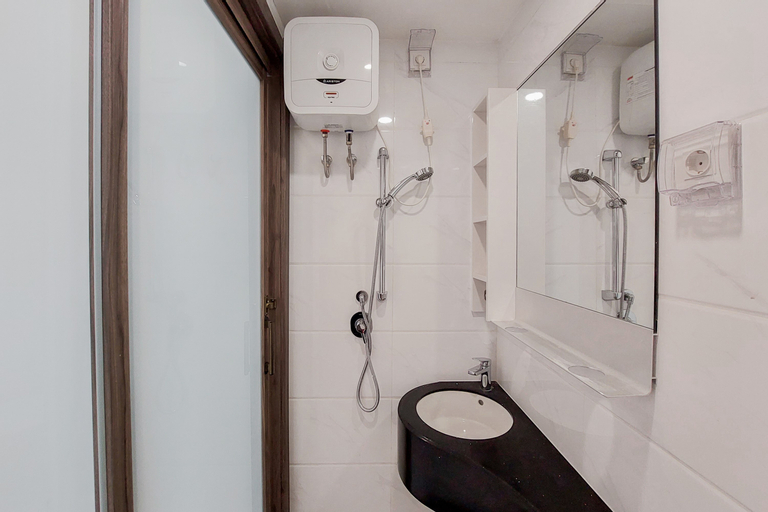 Bedroom 5, Cozy and Nice Studio at Sky House BSD Apartment By Travelio, South Tangerang