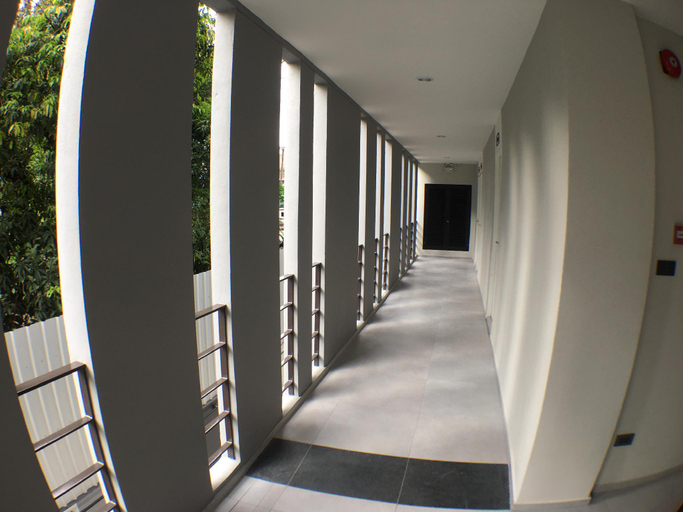 Public Area 2, 28 Place, Phasi Charoen