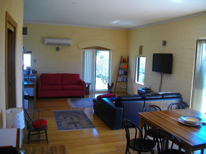 Others 5, Cherry Top Farmstay - Boutique Eco Village, Launceston - Pt C