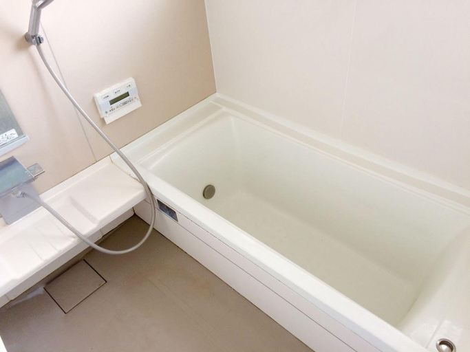 Bathroom 3, Fuji Matsuyama Base, Fujiyoshida