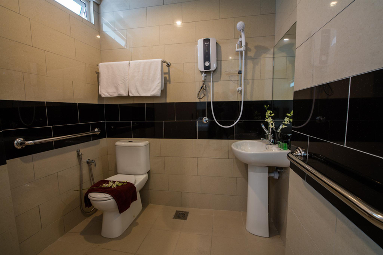 Bathroom 4, Hotel 138 @ Bestari, Shah Alam
