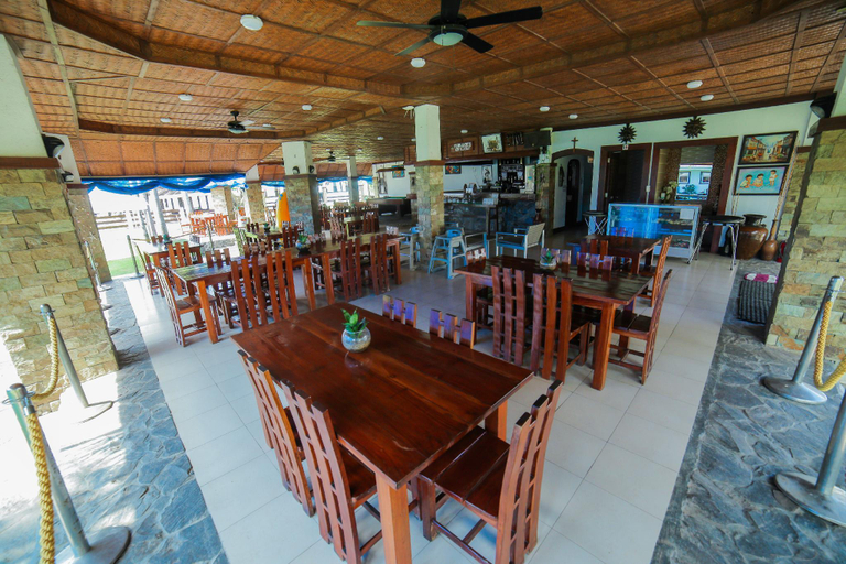 Food & Drinks, Bataan White Corals Beach Resort, Morong