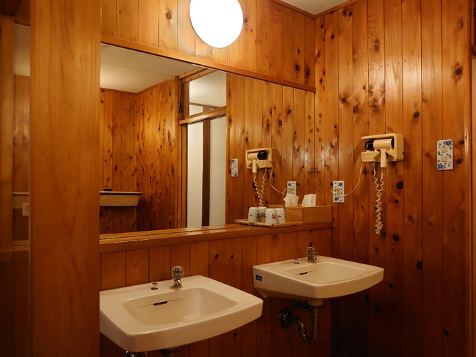 Bathroom 4, Auberge Kunugiya, Yufu