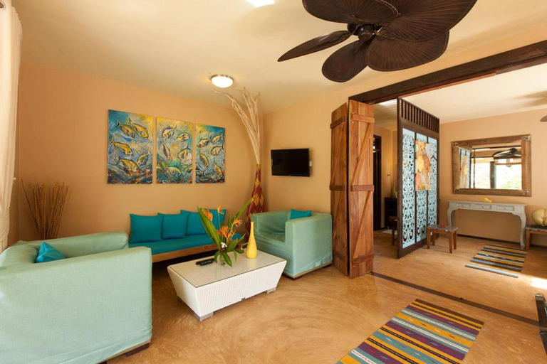 Others 5, Villa Des Alizes
