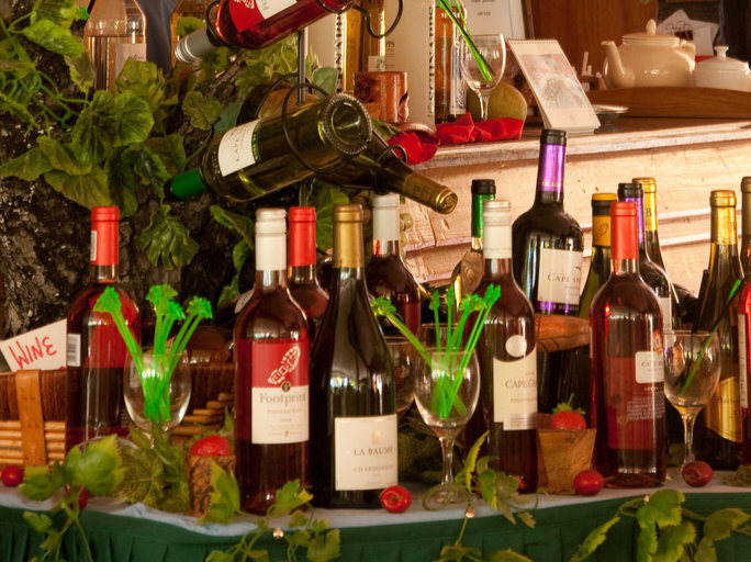 Food & Drinks 4, Chez Marston Hotel and Apartment