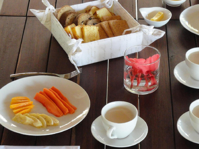 Food & Drinks 5, Merecumbe Hotel, Santa Marta (Dist. Esp.)