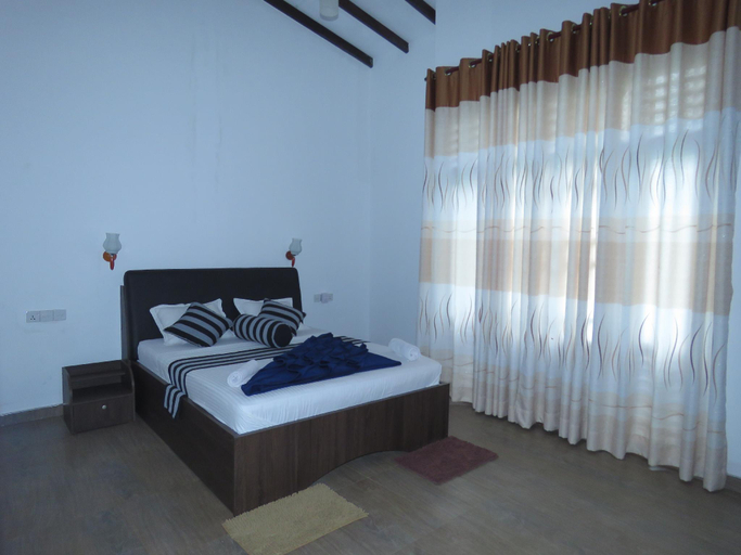 Bedroom 2, Shadow Inn Guest House, Ella