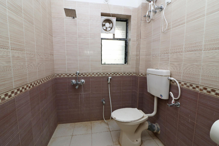 Bathroom 4, Hotel Sea N Sand - Berries Group, Purba Medinipur