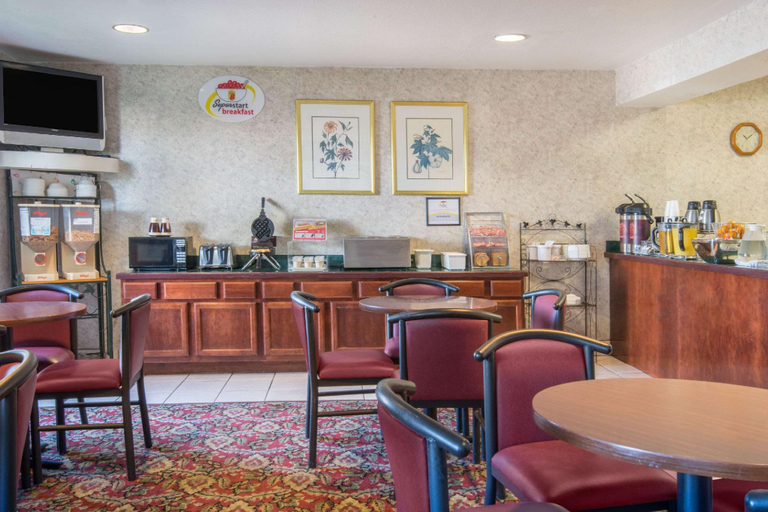 Public Area 2, Super 8 by Wyndham Amarillo West, Potter