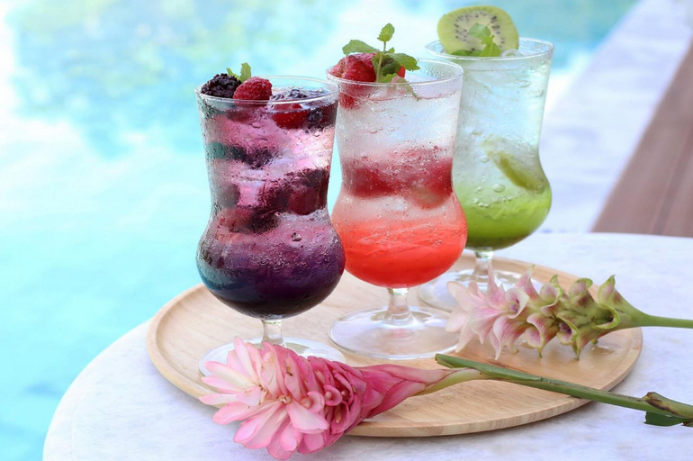 Food & Drinks 8