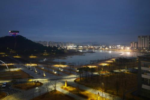 Lake 45 Hotel, Naju