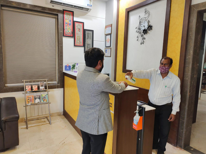 Public Area, Hotel Taj Heights, Agra