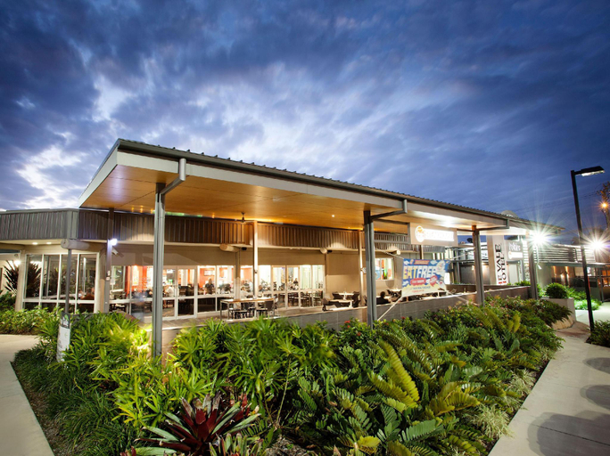 Others 4, Vale Hotel Aitkenvale, Aitkenvale