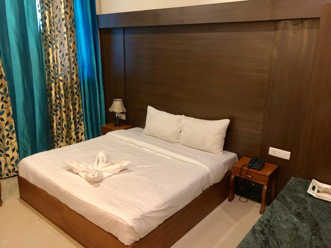 Others 3, Krishna Coddle Executive, Gurgaon