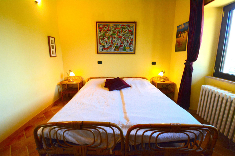Bedroom 3, Villa Nocri, Terni