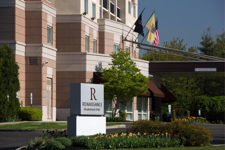 Exterior & Views 1, Renaissance Meadowlands Hotel, Bergen