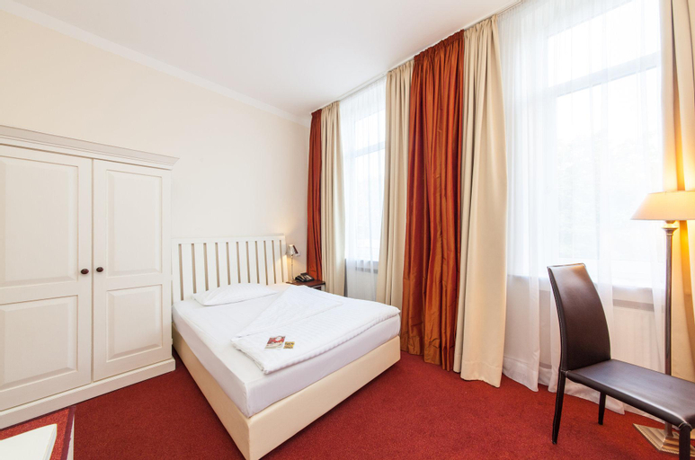 Bedroom 3, Novum Hotel Bremer Haus am Hauptbahnhof, Bremen