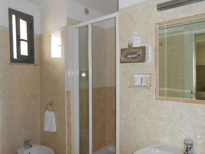 Bathroom 4, Hotel Riviera Fiumicino, Roma