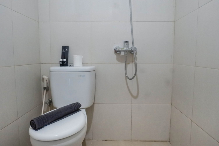 Bedroom 3, Restful Studio Apartment at Orchard Supermall Mansion By Travelio, Surabaya