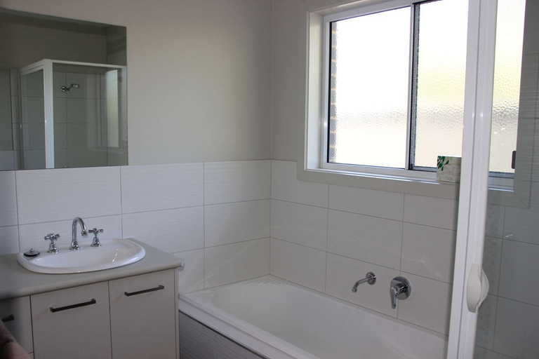 Bathroom 4, The Aspen & Apartments, Wellington - Sale