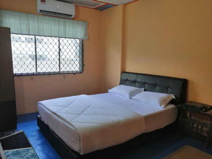 Bedroom 3, Kluang Barat Homestay, Kluang
