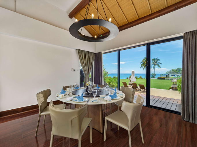 Dining Room 20