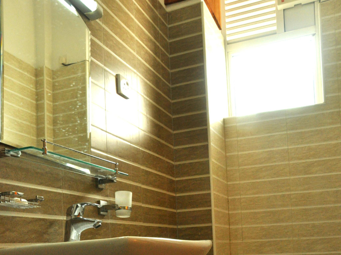 Bathroom 4, Nooit Gedacht Holiday Resort, Habaraduwa