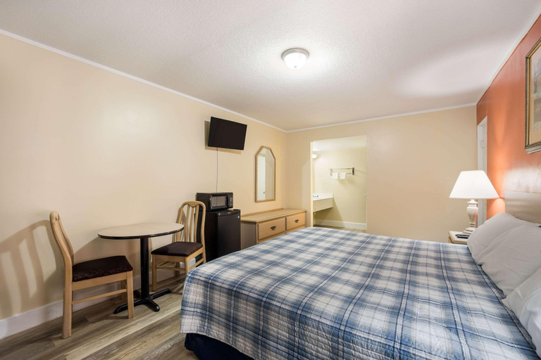 Bedroom 22