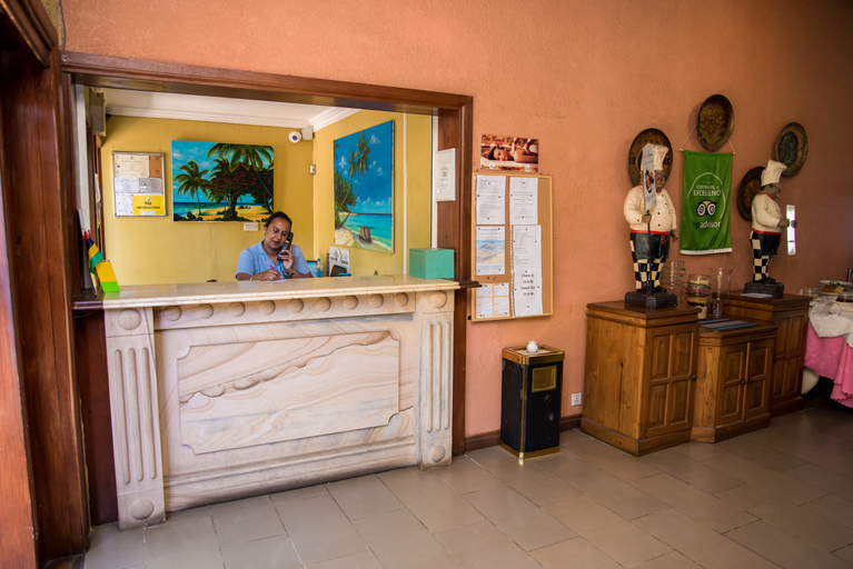 Public Area 3, La Margarita