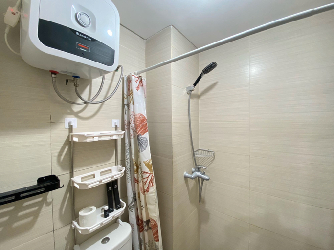 Bedroom 5, Strategic 2BR at Gateway Pasteur Apartment By Travelio, Bandung