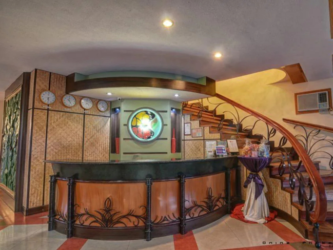 Public Area 2, RedDoorz Premium @ Nick Hotel Gerona Tarlac, Gerona