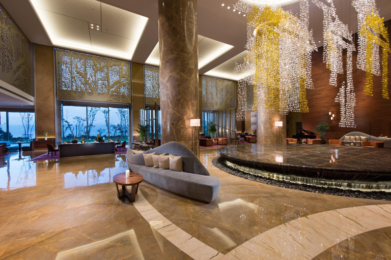 Public Area 4, Hilton Yantai Golden Coast, Yantai