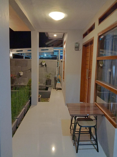 Public Area 21