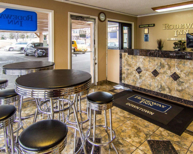 Public Area 2, Rodeway Inn Flagstaff-Downtown, Coconino