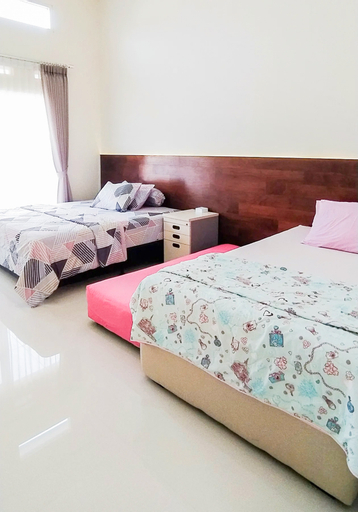 Bedroom 4, Villa Sawahan with Private Pool, Malang
