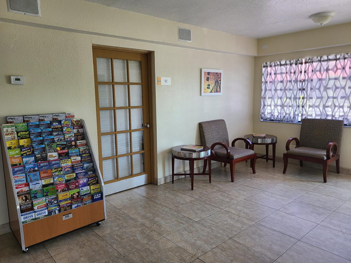 Public Area 2, Quality Inn & Suites Orlando East - UCF Area, Orange