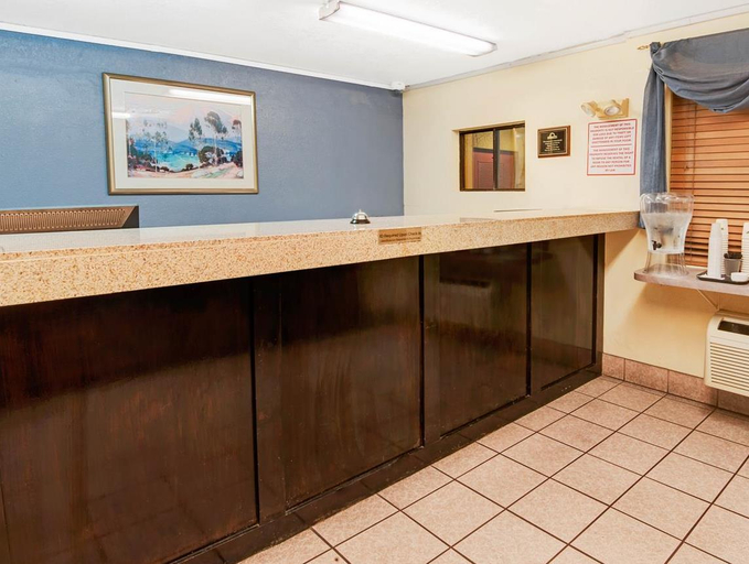 Public Area 2, Days Inn by Wyndham El Paso I-10 East, El Paso