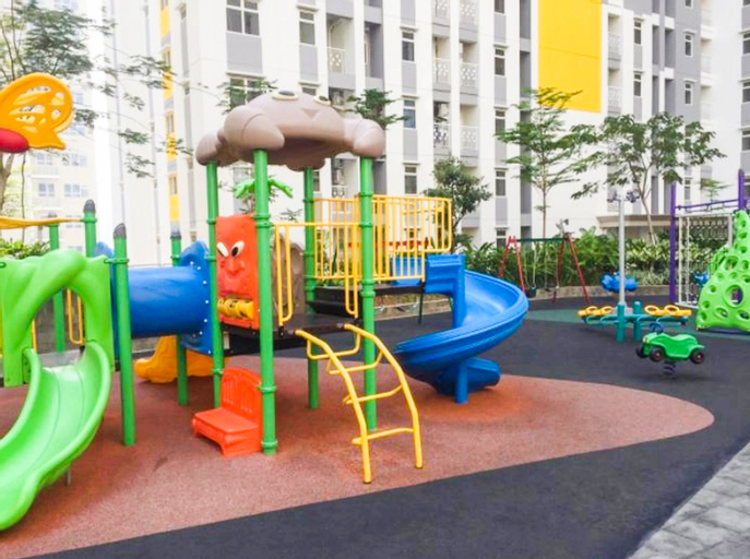 Family & Kids, Nice pool view from studio room at Springlake Apartment Summarecon Bekasi, Bekasi