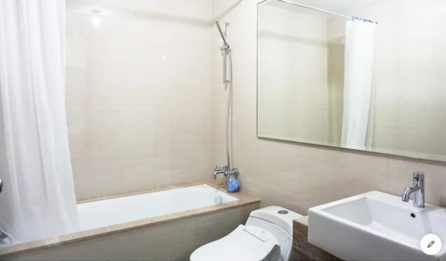 Bathroom 5, Min 2 nights Casagrande 2BR @ Kasablanka Mall, Jakarta Selatan