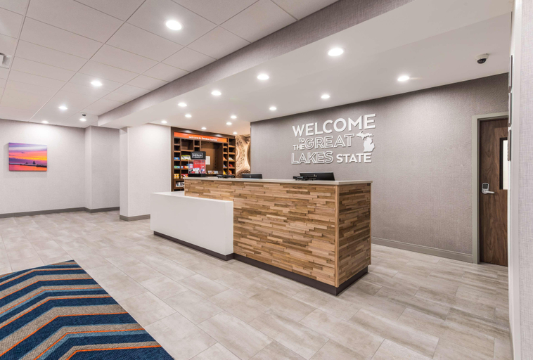 Public Area 3, Hampton Inn & Suites Benton Harbor, Berrien