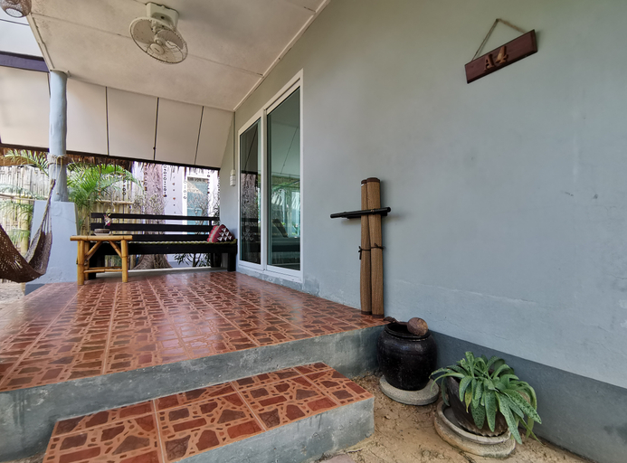 Public Area 5, Bambie Boutique Home & Resort by Zuzu, Ko Lanta