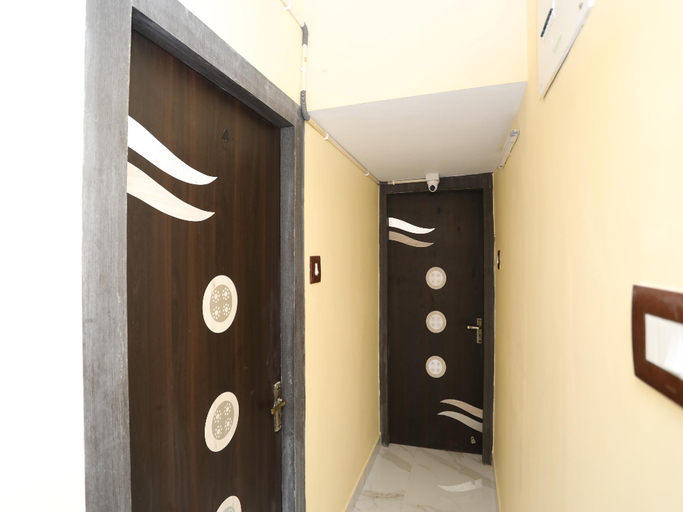 Public Area 2, Hotel O HR Inn, North 24 Parganas