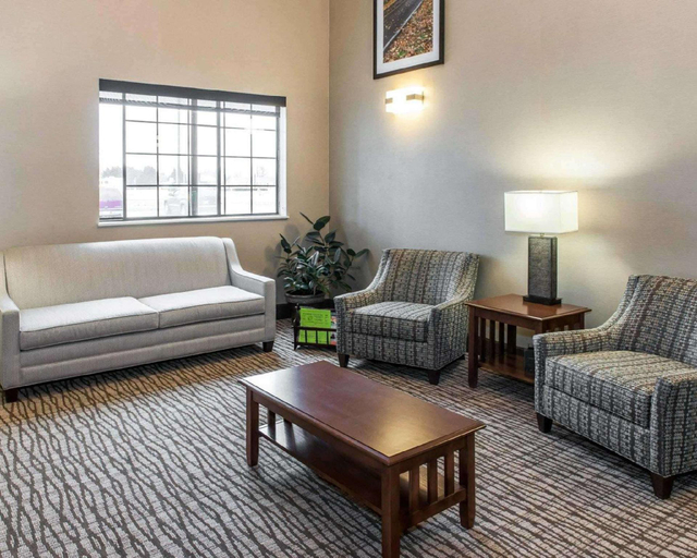 Public Area 2, Comfort Inn & Suites Napoleon, Henry