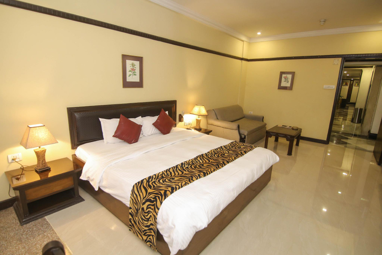 Bedroom 2, Lytton Hotel, Kolkata