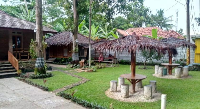 Others 4, Giaz Villa Carita Anyer, Serang