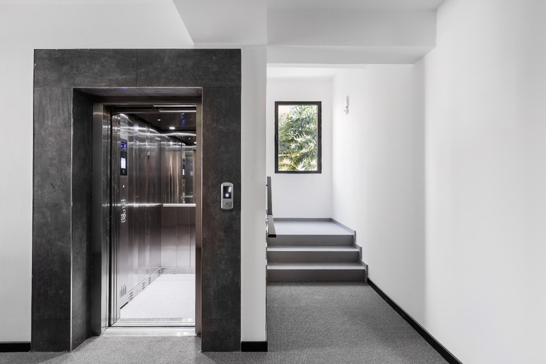 Public Area 2, G Suites Luxury Rentals