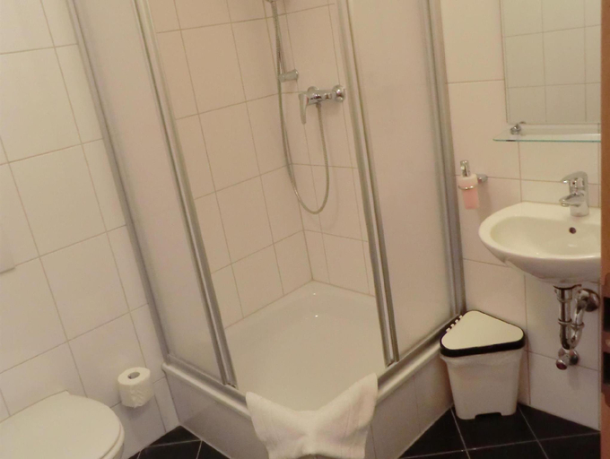 Bathroom 4, Hotel Andra Munchen, München