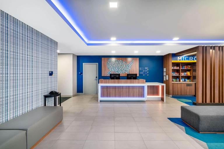 Public Area 3, Microtel Inn & Suites by Wyndham Hot Springs, Garland