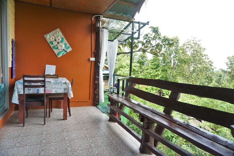 Exterior & Views 5