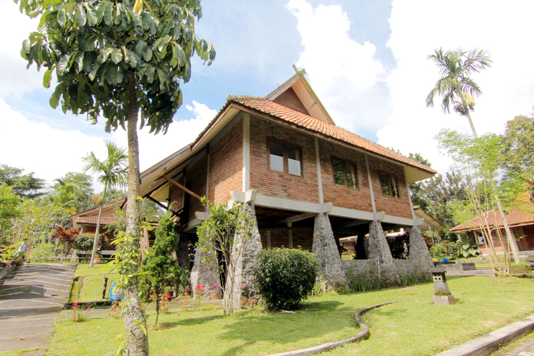 Exterior 5